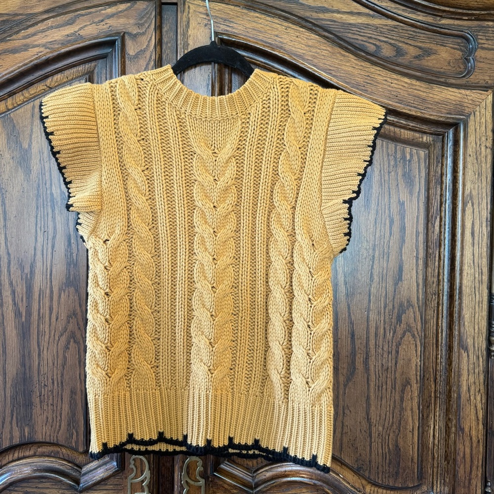 Ces Femme Mustard Ribbed Ruffle Sleeveless Top Small